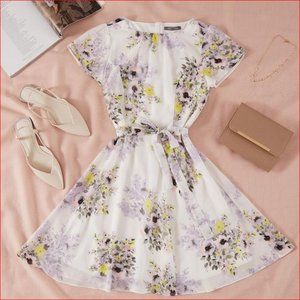 SHORT SLEEVE FLORAL FIT & FLARE DRESS
